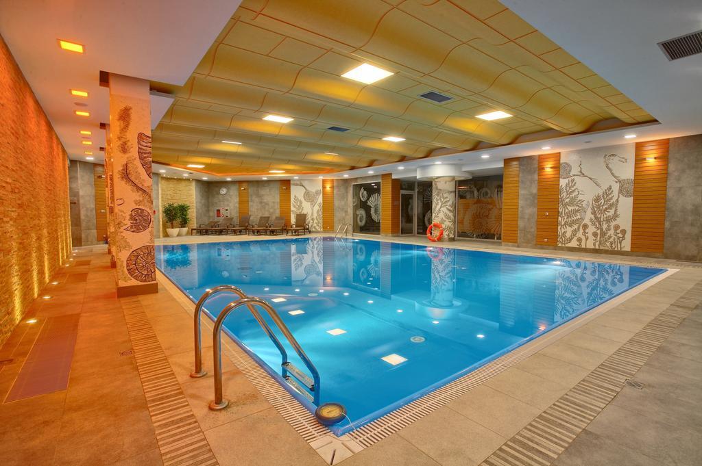 Hotel Perla Bieszczadow Geovita Czarna  Buitenkant foto
