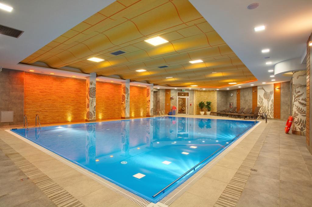 Hotel Perla Bieszczadow Geovita Czarna  Buitenkant foto