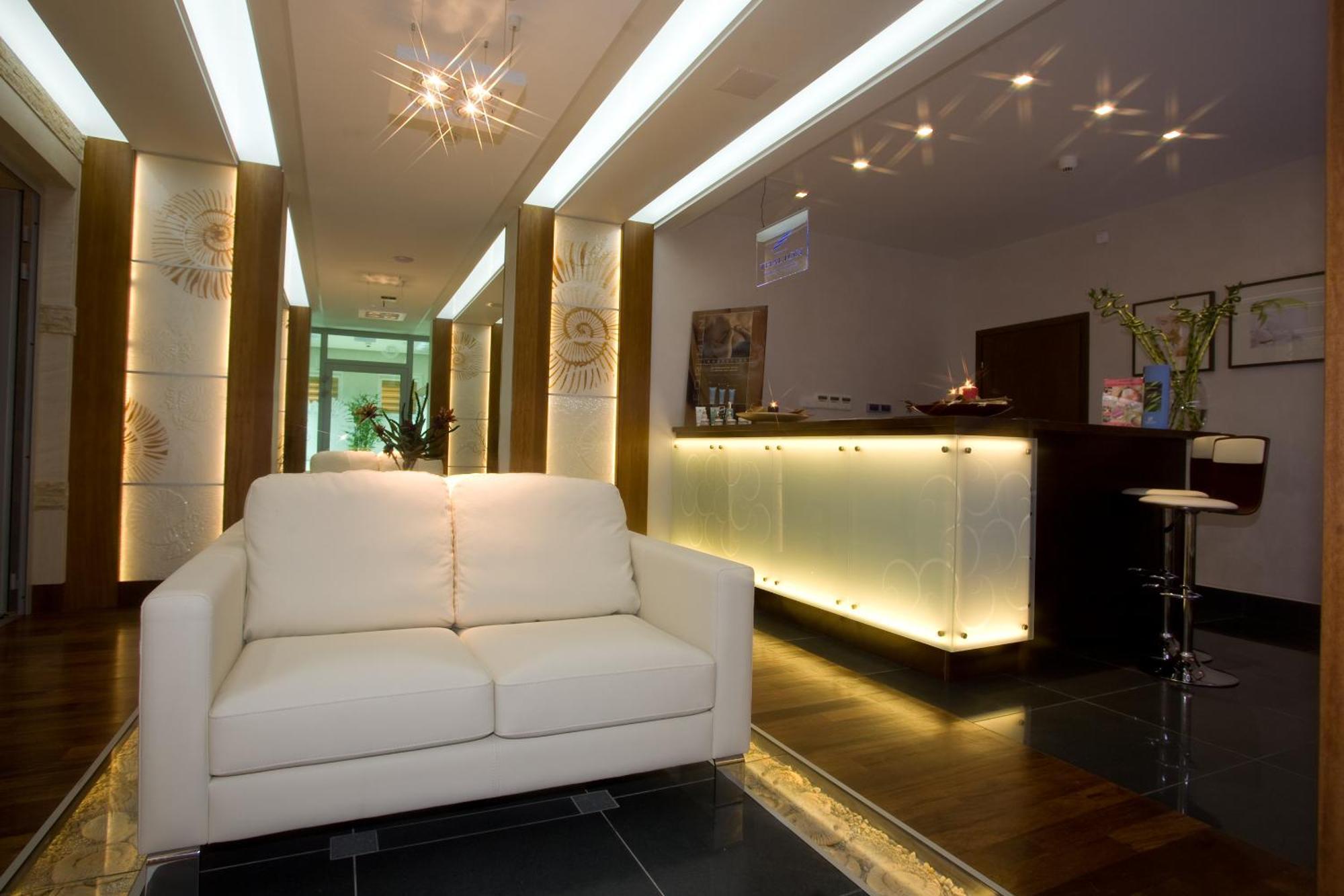 Hotel Perla Bieszczadow Geovita Czarna  Buitenkant foto