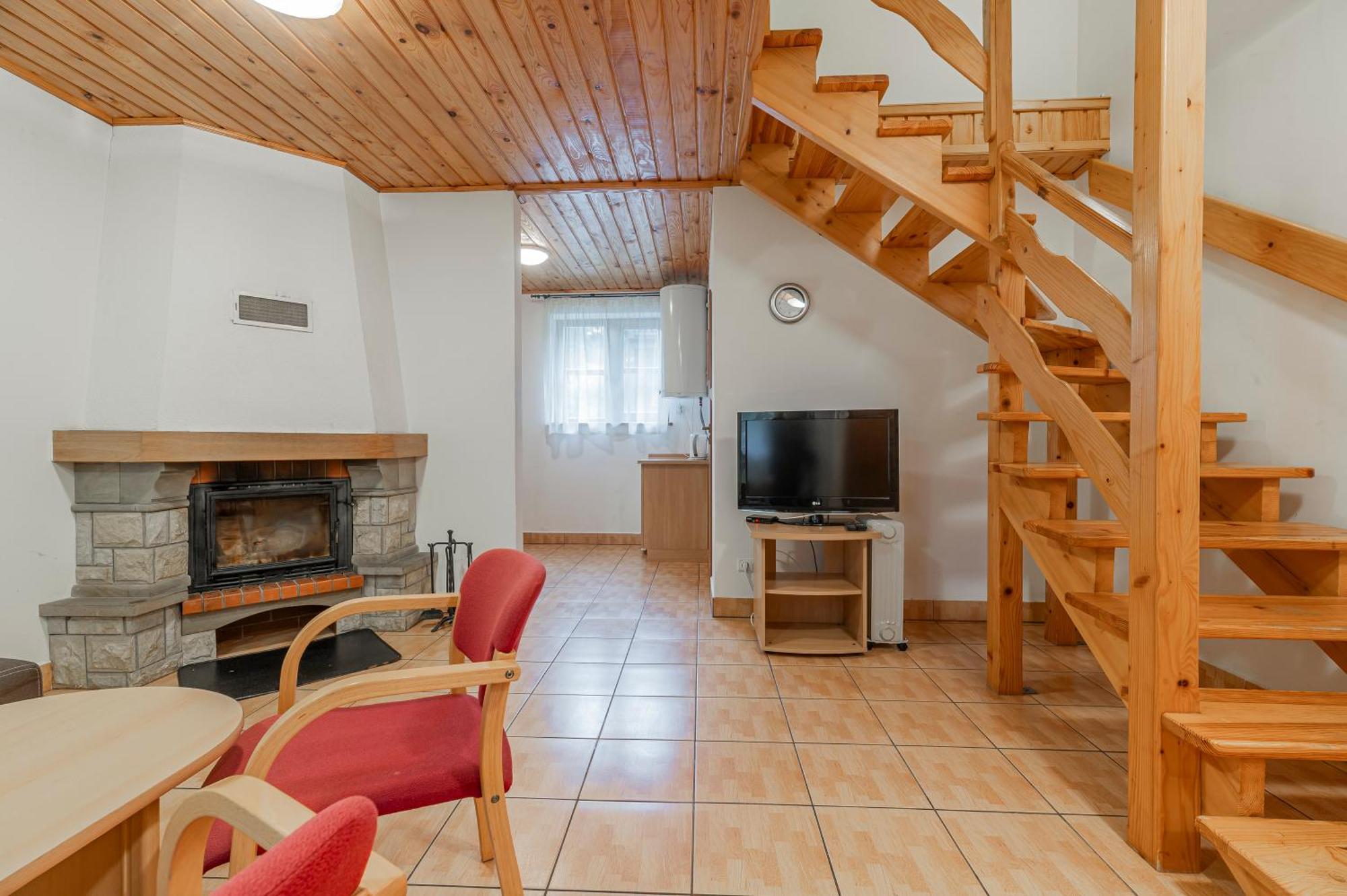 Hotel Perla Bieszczadow Geovita Czarna  Buitenkant foto